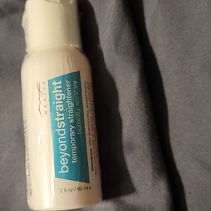 Maxius hair straightener cream